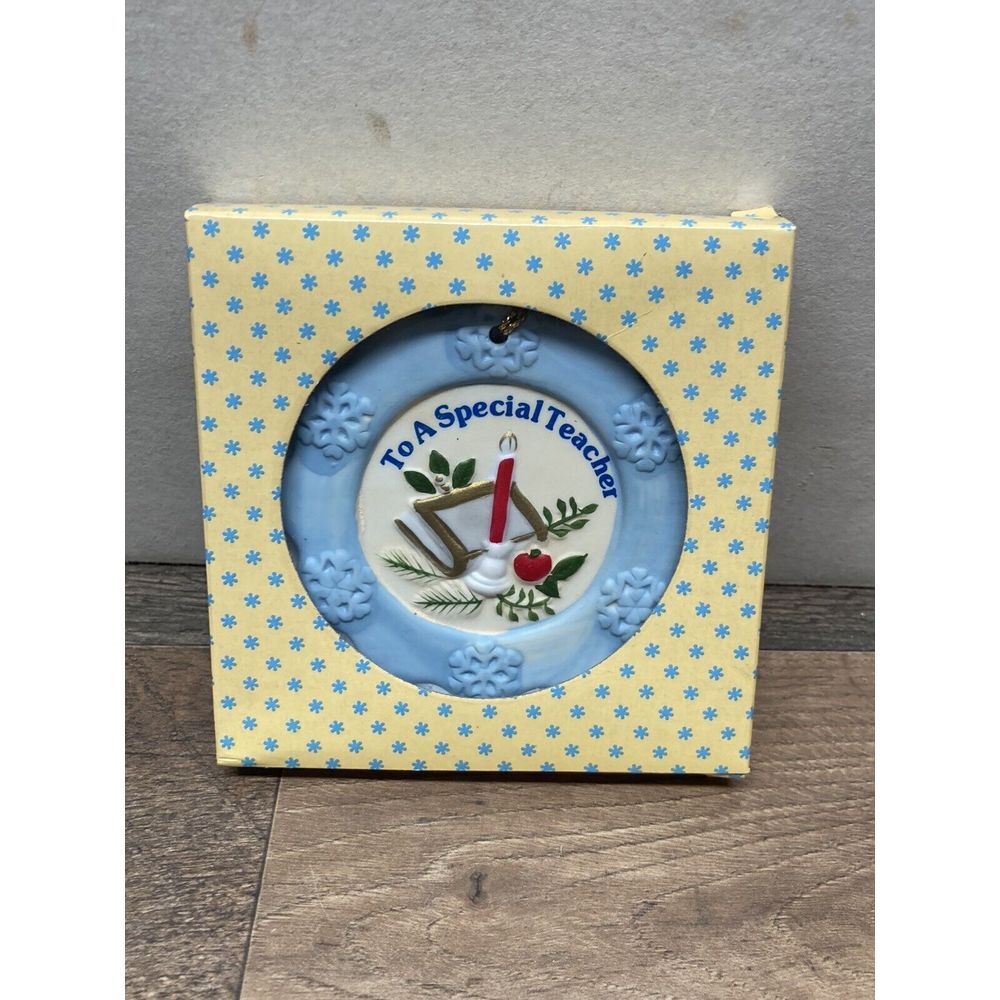 Russ Berrie Christmas Keepsakes Ornament For A Special Teacher Porcelain #2864‎